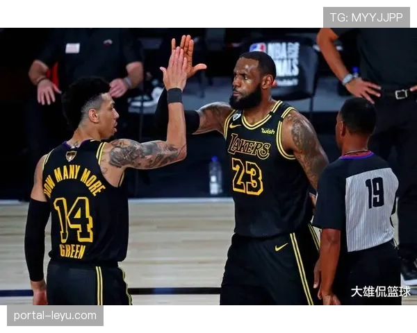 丹尼·格林：詹姆斯生涯堪称历史最伟大 下赛季仍具竞争力